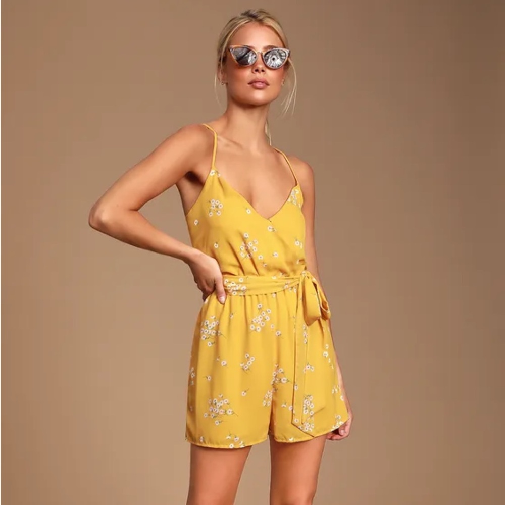 Lulu’s Halley Yellow Floral Print Surplice Romper